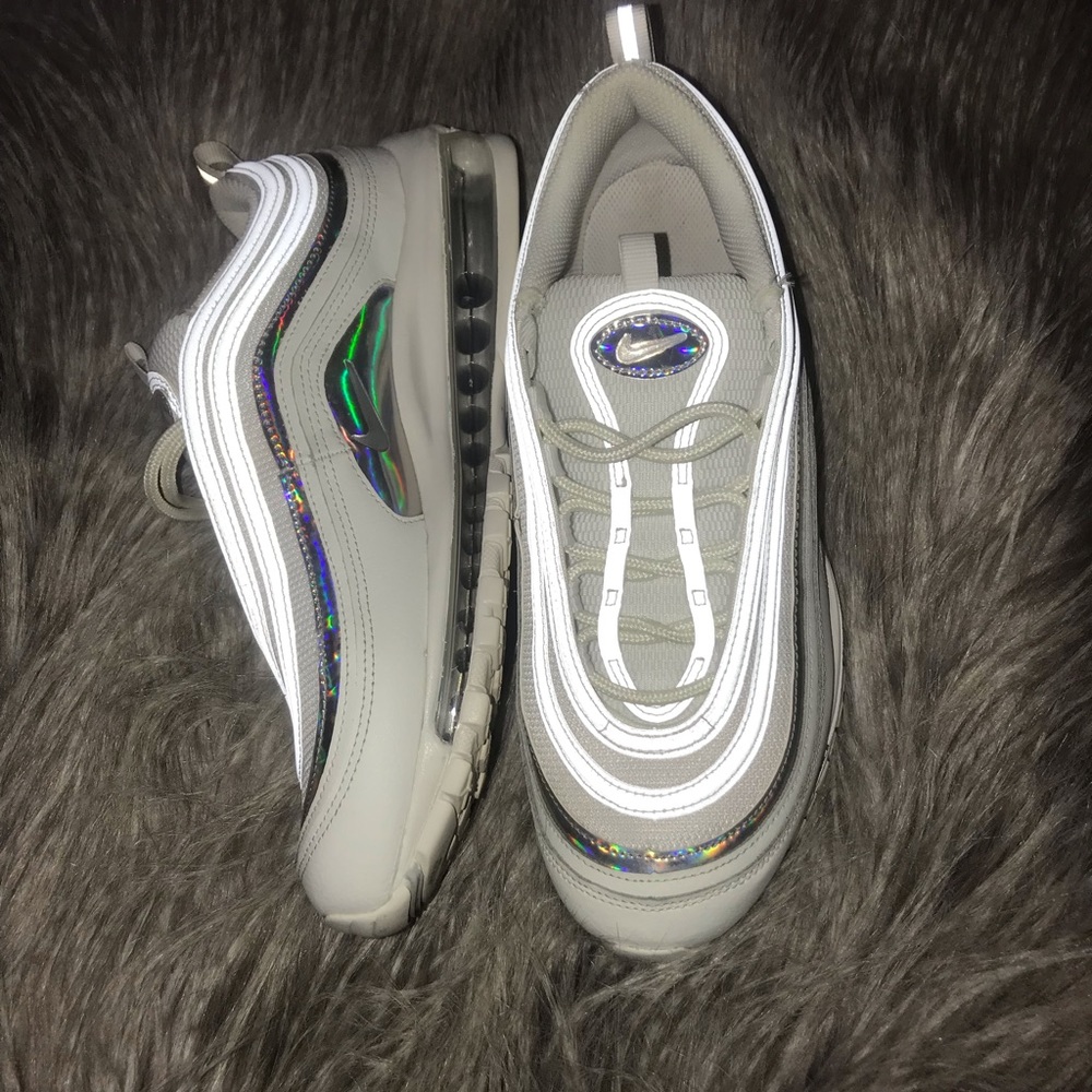 Nike Air Max’s Holographic design
